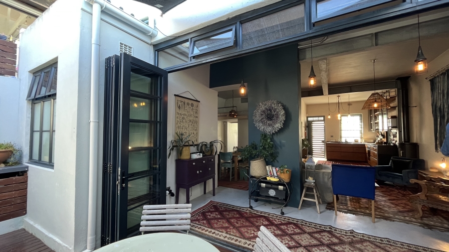 1 Bedroom Property for Sale in Kalk Bay Western Cape